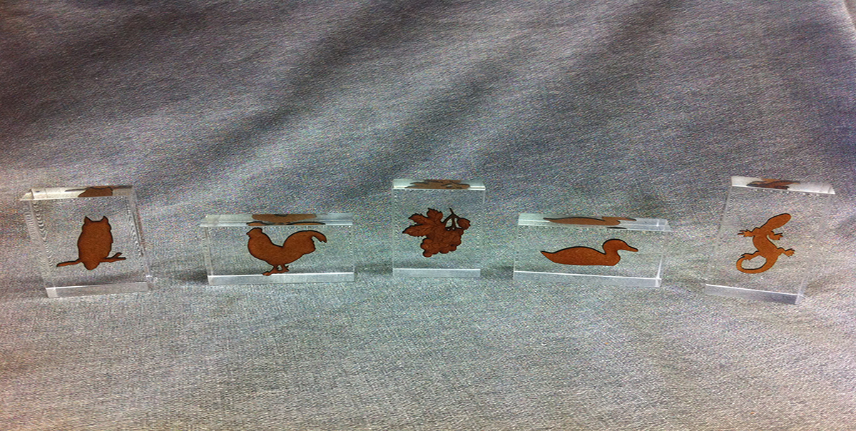 Sujet en bois compress�